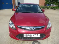 Begagnad Hyundai i30 Comfort 2012 Röd Halvkombi