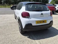Used Citroën C3 PureTech 83 HP (61 kW) 2021 White Hatchback