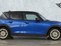 Używany Mini Cooper Hatch 154 KM (113 kW) 2024 Niebieski Hatchback