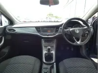 Gebraucht Vauxhall Astra 99 PS (72 kW) 2016 Blau Kleinwagen