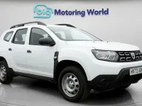 Used Dacia Duster Essentiel 90 HP (66 kW) 2022 White SUV