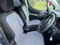 Second-hand Peugeot TePee S 2015 Albastru Monovolum