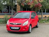 Käytetty Hyundai i20 Classic 77 HP (56 kW) 2010 Punainen Viistoperä