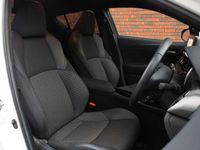 Used Toyota C-HR Design 122 HP (89 kW) 2023 White SUV