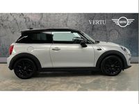 Begagnad Mini Cooper Classic 136 HK (100 kW) 2020 Silver Halvkombi