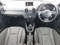Usado Audi A1 Sport 125 HP (91 kW) 2018 Preto Citadino