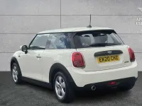 Used Mini Cooper Classic 134 HP (98 kW) 2020 White Hatchback