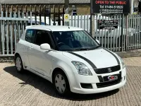 Begagnad Suzuki Swift GL 92 HK (67 kW) 2008 Vit Halvkombi