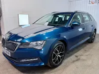 Usado Skoda Superb SE 122 CV (89 kW) 2021 Azul Familiar