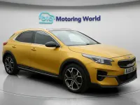 Usado Kia XCeed First Edition 138 HP (101 kW) 2020 Amarelo SUV