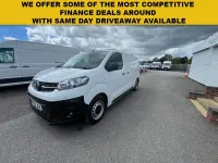 Used Vauxhall Vivaro 100 kW (136 HP) 2022 White MPV