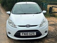 Used Ford Fiesta Zetec 2010 White Hatchback