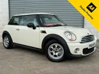 Używany Mini One D Hatch 90 KM (66 kW) 2011 Biały Hatchback