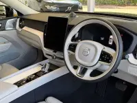 New Volvo XC40 Plus 161 HP (118 kW) 2027 SUV