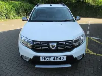 Used Dacia Sandero Lauréate 90 HP (66 kW) 2017 White Hatchback