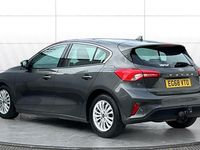 Begagnad Ford Focus Titanium 120 HK (88 kW) 2020 Halvkombi