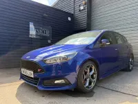 Used Ford Focus ST 185 HP (136 kW) 2015 Blue Hatchback