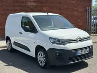 Used Citroën Berlingo 100 HP (73 kW) 2020 White MPV