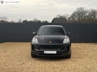 Used Porsche Macan 265 HP (194 kW) 2021 Black SUV