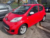 Used Peugeot 107 Envy 68 HP (50 kW) 2011 Red Hatchback