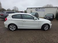 Used BMW 116 Sport Line 2010 White Hatchback