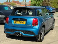 Usado Mini Cooper S Exclusive 2022 Azul Utilitario