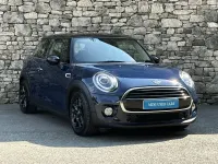 Used Mini Cooper Classic 134 HP (98 kW) 2019 Blue Hatchback