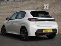 Used Peugeot 208 Active 75 HP (55 kW) 2024 Hatchback