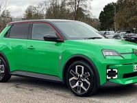 New Renault R5 Komfort 110 kW (150 HP) 2025 Twotone metallic  pop green with black roof + red roof line  Hatchback