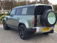 Używany Land Rover Defender HSE 245 KM (180 kW) 2022 Zielony SUV