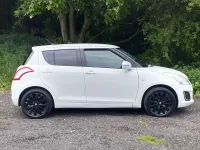 Used Suzuki Swift SZ4 2013 White Hatchback