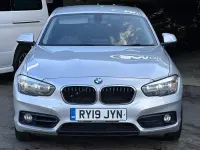 Usado BMW 118 Sport Line 2019 Plateado Utilitario