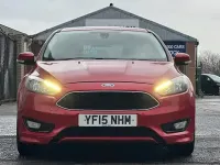 Used Ford Focus Zetec 120 HP (88 kW) 2015 Red Hatchback