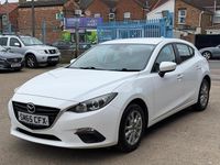 Used Mazda 3 100 HP (73 kW) 2015 White Hatchback