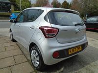 Used Hyundai i10 SE 2017 Silver Hatchback