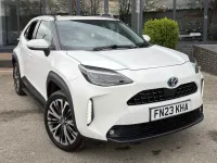 Used Toyota Yaris 91 HP (66 kW) 2023 White Hatchback