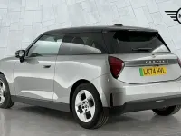 Używany Mini Cooper SE Hatch 158 kW (215 KM) 2024 Srebrny Hatchback