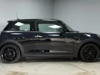 Używany Mini Cooper Exclusive 134 KM (98 kW) 2022 Czarny Hatchback