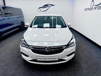 Used Vauxhall Astra Elite 136 HP (100 kW) 2017 White Hatchback