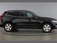 Usado Volvo XC60 Momentum 247 HP (181 kW) 2022 Preto SUV