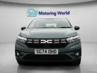 Używany Dacia Sandero Journey 90 KM (66 kW) 2024 Zielony Hatchback