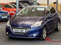 Used Peugeot 208 Allure 70 HP (51 kW) 2013 Blue Hatchback