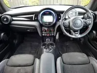 Begagnad Mini Cooper S Sport 192 HK (141 kW) 2020 Grå Halvkombi
