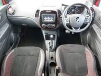 Used Renault Captur Version S 150 HP (110 kW) 2020 Red/black SUV