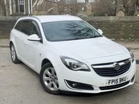 Used Vauxhall Insignia SRi 163 HP (119 kW) 2015 White Estate