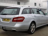 Used Mercedes E220 Avantgarde 170 HP (125 kW) 2012 Silver Estate