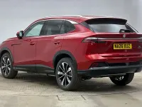 New MG HS SE 2025 Tri coat  dynamic red SUV