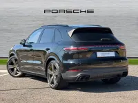 Used Porsche Cayenne Platinum Edition 462 HP (339 kW) 2023 Black SUV