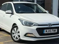 Used Hyundai i20 2015 White Hatchback