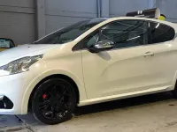 Used Peugeot 208 Prestige 2016 White Hatchback